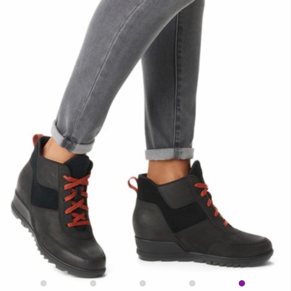 SOREL EVIE SPORT LACE BLACK WATERPROOF BOOTIES SIZE: 7.5 - Picture 2 of 8